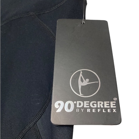 ❌SOLD❌XS•NWT•90 DEGREE BY REFLEX•BLACK CAPRI SPORT LEGGINGS• - Picture 5 of 6